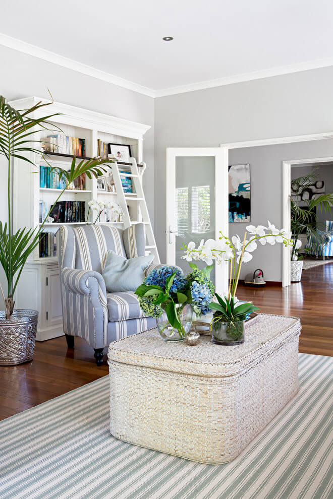 Creative coffee table ideas for small spaces Creative coffee table decorations living room