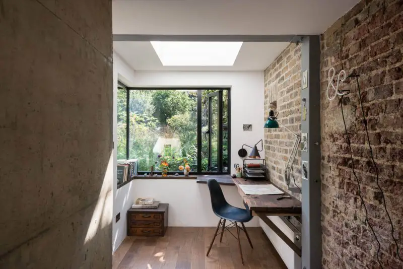 Home Offices With Wonderful Views (13)