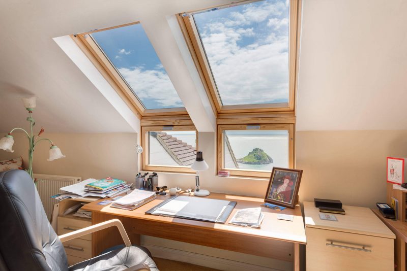 Home Offices With Wonderful Views (9)