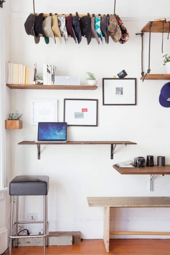 Minimalist standing desk