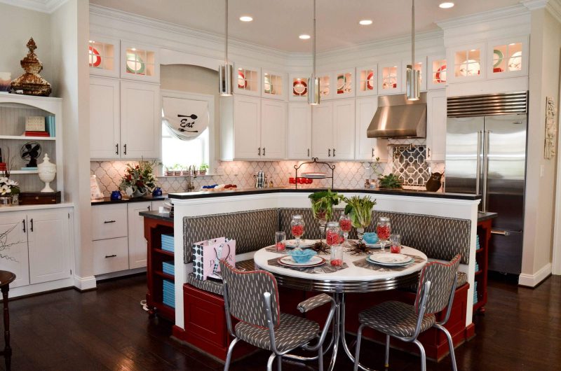 Red and Retro Kitchen