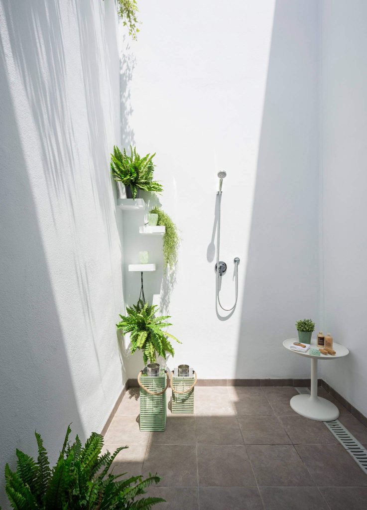 Outdoor shower in Málaga, Spain